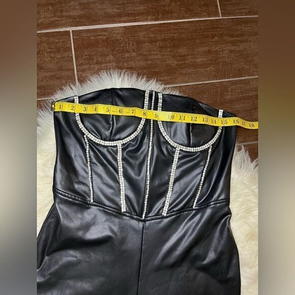 Hot & Delicious black faux leather bustier jumpsuit sz Large - Picture 4 of 9
